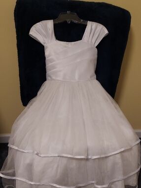 White Girls' Formal Tulle Dress with Cap Sleeves